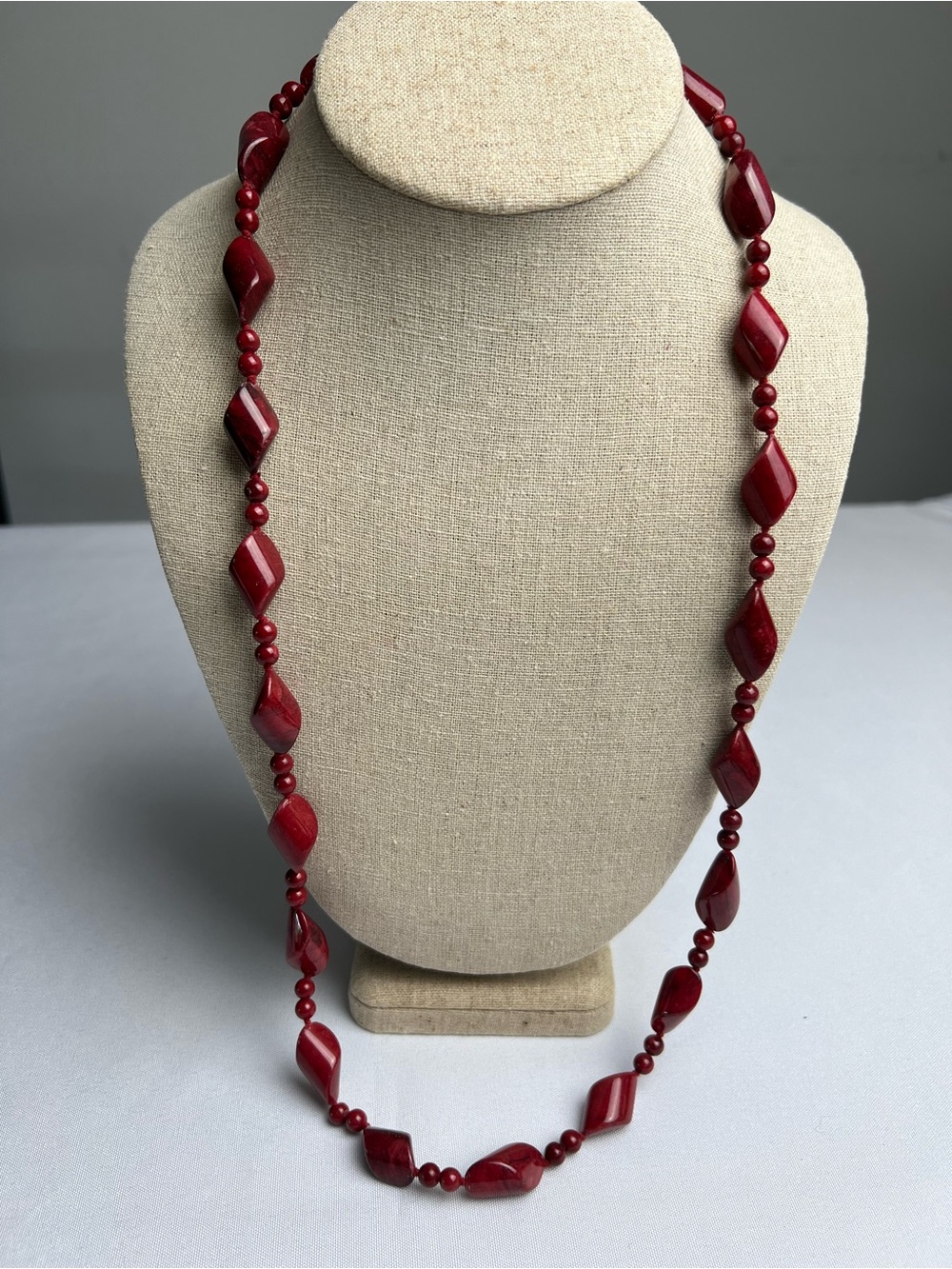 Red Twist Stone with Black Detail & Red Round Spacer Beads Necklace